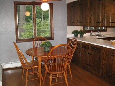 Eat-in Kitchen