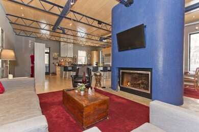 008 living room - IMG_9885 (2)