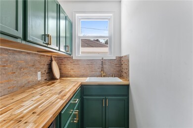 61 Wealth Ave, Providence, RI 02908 - photo 6