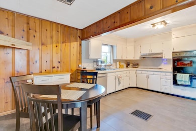 1615-Wilson-Rd-MLS-Photos-10