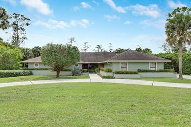 13302 Doubletree Cir, Wellington, FL 33414 - photo 2