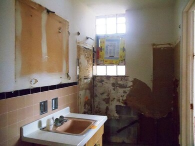 755 N Linden Ave unit 201, Waukegan, IL 60085 - photo 3