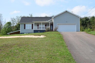 504 Bowers Park Cir, Knoxville, TN 37920 - photo 2