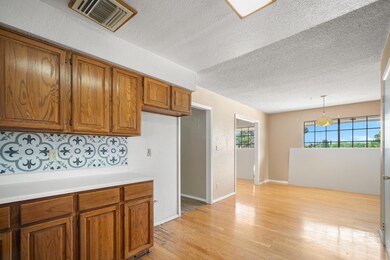 10652 Quezada Ave, El Paso, TX 79935 - photo 7