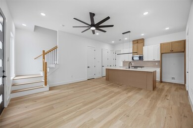 9019 Comal St, Houston, TX 77051 - photo 7