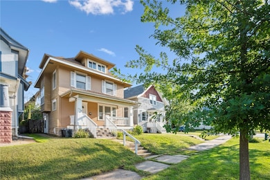 1730 Park Ave SE, Cedar Rapids, IA 52403 - photo 3