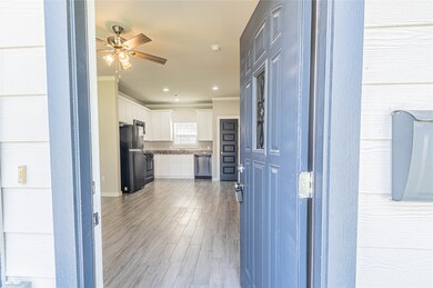 8115 Autumn Ln unit 2, Houston, TX 77016 - photo 3