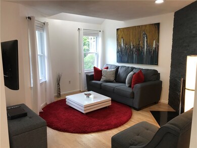 Modern Living Room w/Bay Windows...