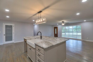 1116 Highway 130 W, Shelbyville, TN 37160 - photo 2