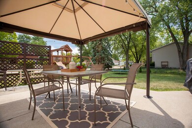 5713 Countrie View_004