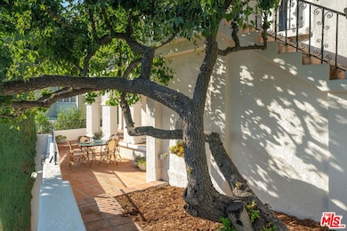 6239 Holly Mont Dr, Los Angeles, CA 90068 - photo 6