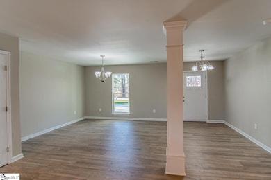 304 Lakeview Dr, Laurens, SC 29360 - photo 5