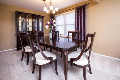 09_Dining Room