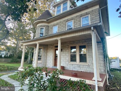 1092 E Schuylkill Rd, Pottstown, PA 19465 - photo 4