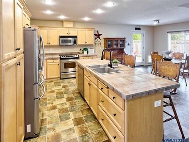 569 West Ln, Molalla, OR 97038 - photo 5