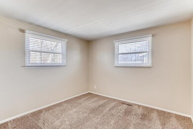 457 Tulsa Ave, Carpentersville, IL 60110 - photo 3