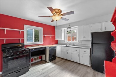 336 N 10th St, Weirton, WV 26062 - photo 7