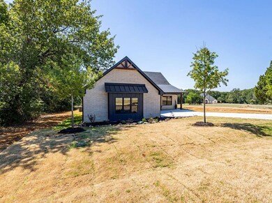 37 Memorial St, Gordonville, TX 76245 - photo 3