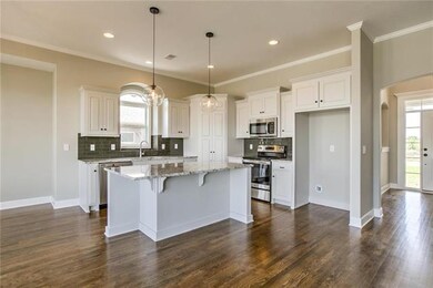 21013 Emerald St, Spring Hill, KS 66083 - photo 6