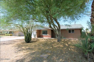 24 E Cairo Dr, Tempe, AZ 85282 - photo 2