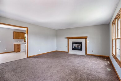 7423 Lucerne Crossing, Fort Wayne, IN 46835 - photo 4