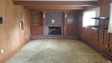 2915 N. Cambridge - Den