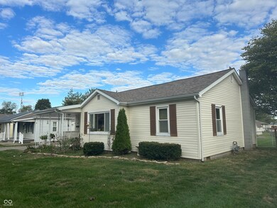 312 W 2nd St, Greensburg, IN 47240 - photo 2