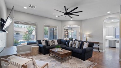 1383 E Geronimo St unit I, Chandler, AZ 85225 - photo 4