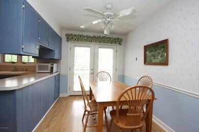 5006 Carpenter Dr, Crestwood, KY 40014 - photo 5