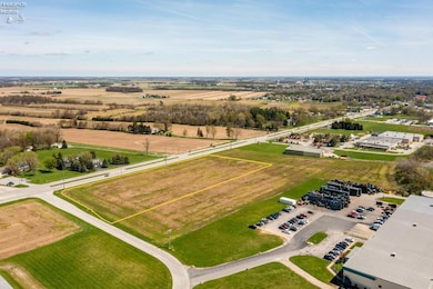 1085 W Main St, Bellevue, OH 44811 - photo 5