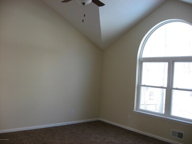 426 Baltic Terrace, Tobyhanna, PA 18466 - photo 4