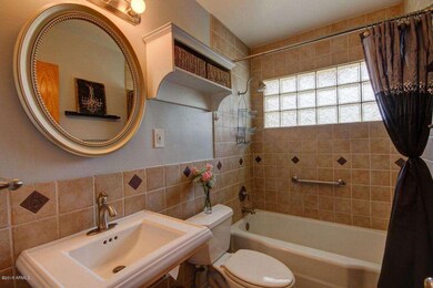 Flower Spare bath