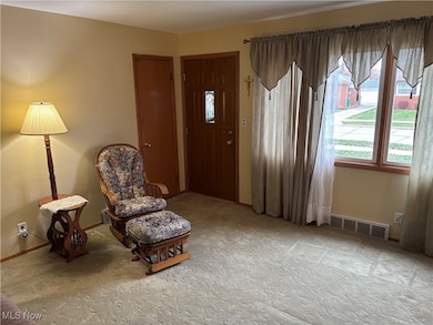 31404 Daniel Dr, Willowick, OH 44095 - photo 6