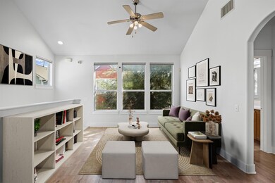 1601 Miriam Ave unit 315, Austin, TX 78702 - photo 2