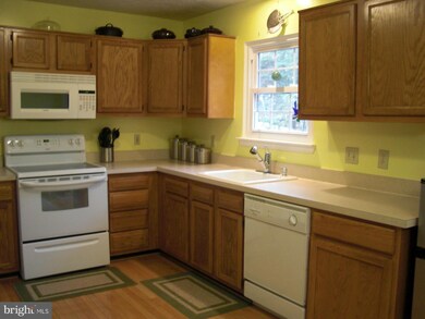 409 Mews Ct, Stafford, VA 22556 - photo 4