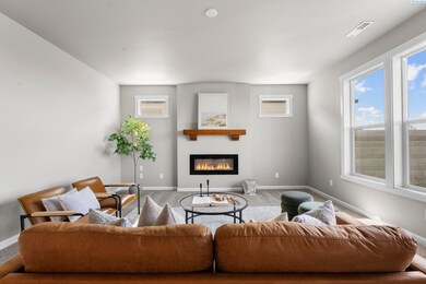 8410 Lennox St, West Richland, WA 99353 - photo 7