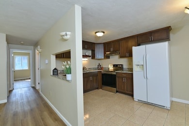 120 Eldridge St unit 5, Taunton, MA 02780 - photo 4