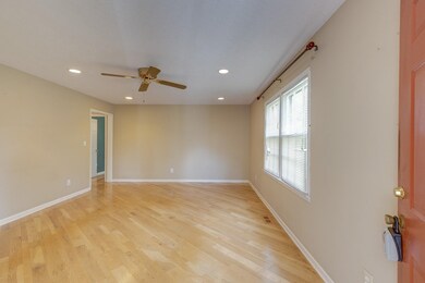 4011 Glenrose Dr, Columbia, TN 38401 - photo 3