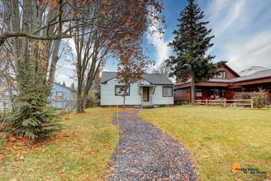 South Addition Charmer WITH VIEWS!