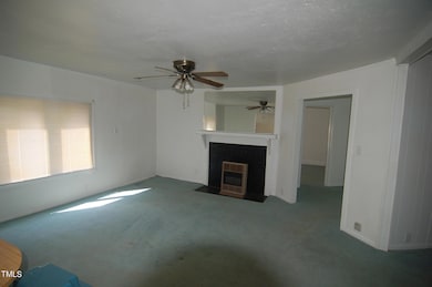 Family Room FP