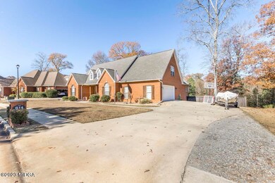 614 Bay Laurel Cir, Warner Robins, GA 31088 - photo 2