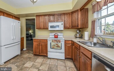 250 Heatherfield Dr, Souderton, PA 18964 - photo 7