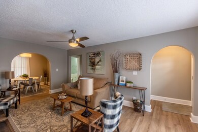 703 E Market St, Johnson City, TN 37601 - photo 5