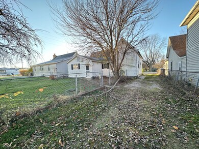 10 W Washington St, Roachdale, IN 46172 - photo 4