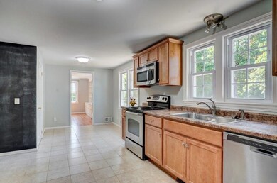 113 Savage Rd, Milford, NH 03055 - photo 7