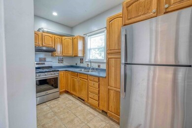 194 Diman St unit 2, Fall River, MA 02721 - photo 5