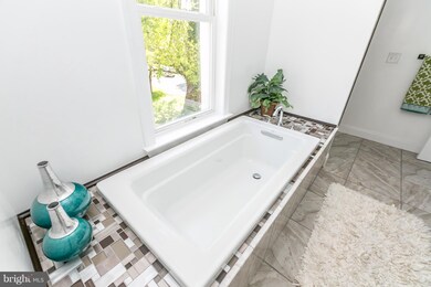 3706 Parkside Dr, Baltimore, MD 21206 - photo 3