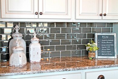 2001 Muirfield Dr. Columbia, MO 65203