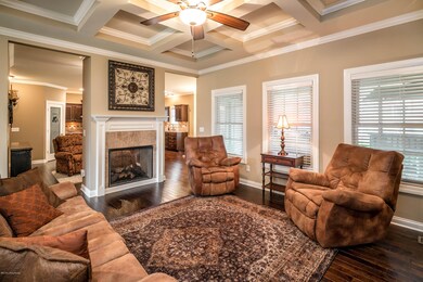 7913 Niemann Dr-Upstairs-04