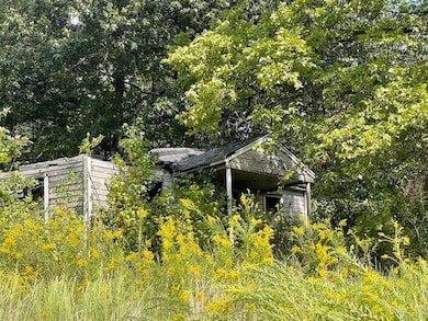 1126 Garland Ave E, West Helena, NY 72390 - photo 2